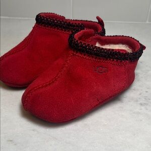 Ugg Toddler Velcro Slippers in Red Size 4/5